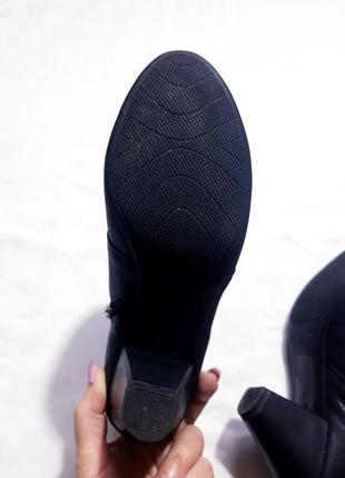 Аккуратные кожаные ботиночки tamaris размер 419 фото