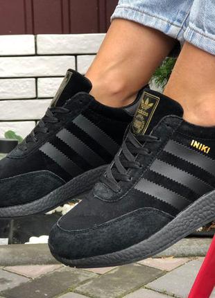 Зимние женские кроссовки на меху черные adidas iniki🆕замшевые адидас иники