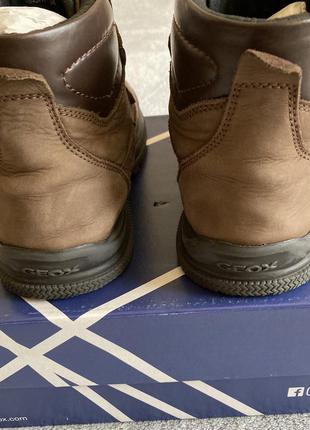Нубуковые деми ботинки geox . размер 34. хорошее состояние.3 фото