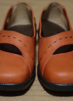 Чудові м'які фірмові шкіряні туфельки кольору малиновою пінки hotter англія 5 ,5 р.