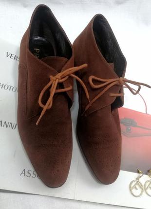 Prada ботинки замшевые на шнурках цвета марсала коричневые10 фото