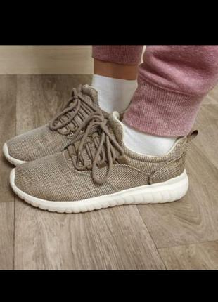 Круті кросівки жіночі vty. як адики yeezy boost. якістю не гірше.