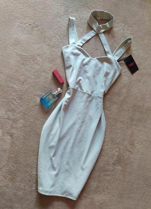 Шикарное серое платье футляр миди с чокером сзади на молнии