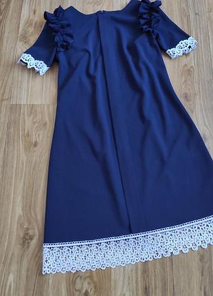 Сукня з мереживом