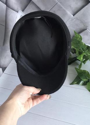 Картуз жіночий кепі кашкет з ланцюгом чорний8 фото