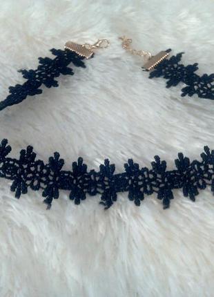 Красивый чокер , классический
