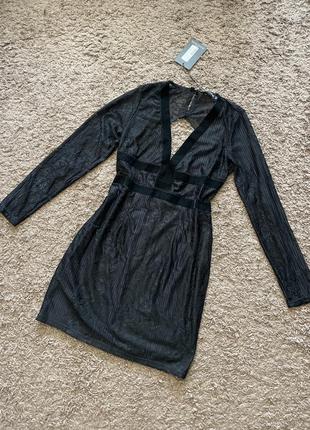 Неймовірне чорне кружевне плаття1 фото