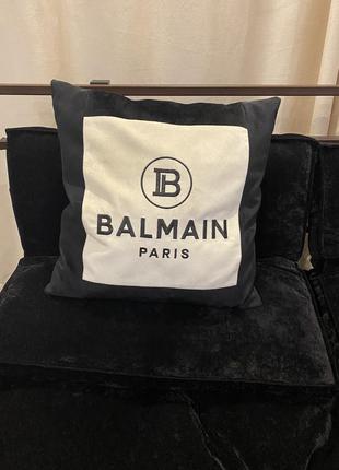 Подушка balmain paris