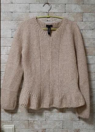 Безшовный свитер с баской