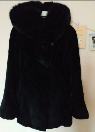 Шуба натуральная мутун песец с капюшоном