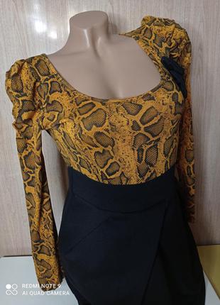Платье со змеиным принтом3 фото