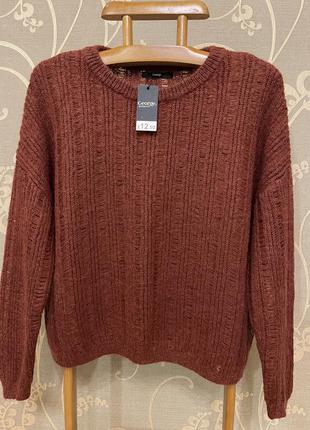 Дуже красивий і стильний брендовий в'язаний светр-оверсайз.