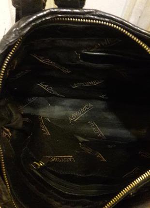Отличная кожанная сумка черного цвета3 фото