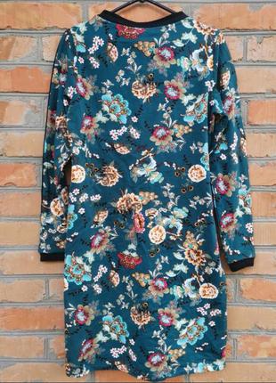 Роскошное трикотажное платье в цветочный принт yest5 фото