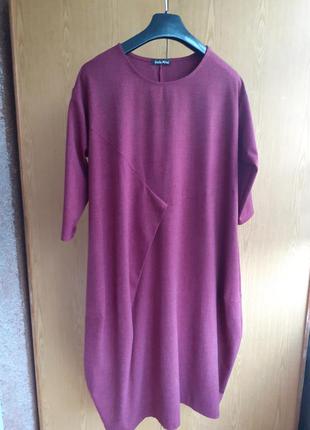 Бохо стиль. вишневе плаття. італія.