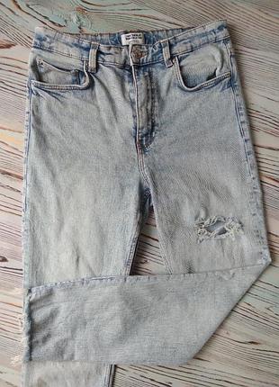 Джинси з необробленим низом
