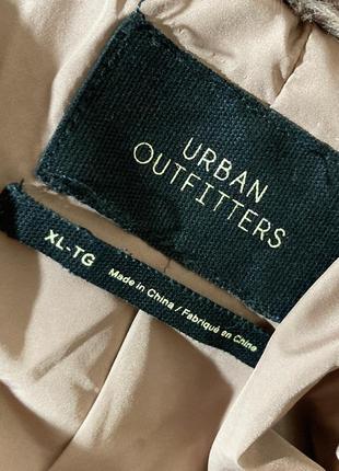 Короткая шуба  urban outfitters7 фото