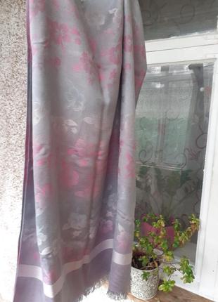 Шарф. палантин.