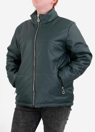 Стильная зеленая изумрудная куртка из эко-кожи большой размер батал оверсайз модная2 фото