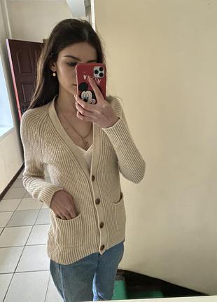 Кардиган шерстяной