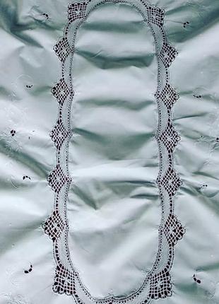 Скатерть ручной работы