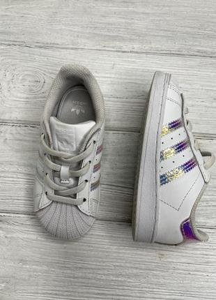 Белые кроссовки adidas superstar 3