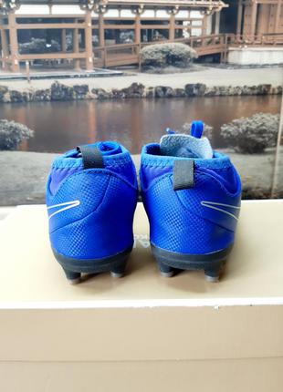 Футбольные бутсы кроссовки с шипами nike3 фото