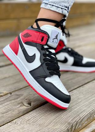 Кросівки Best Deal Air Jordan 4 Retro White Tech Grey Black Fire Red red fur кросівки