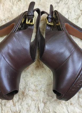 Кожаные коричневые босоножки мюли туфли на высоком каблуке с открытым носком люкс coach8 фото