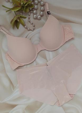 Шикарний суперкомфортний комплект білизни victoria secret