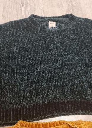 Два плюшевих светра розмір хѕ 5