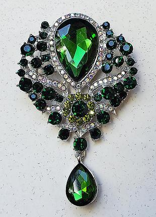 Брошь значок кулон подвес со стразами орден капля изумруд