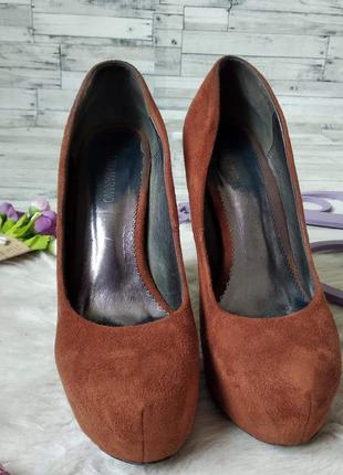 Туфлі lino marano коричневі замшеві на підборах3 фото