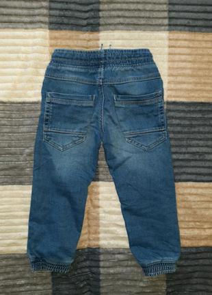 Фірмові тонкі джинси р 92-982 фото