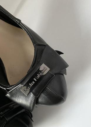 Стильные туфли кожаные sasha fabiani на высоком каблуке5 фото