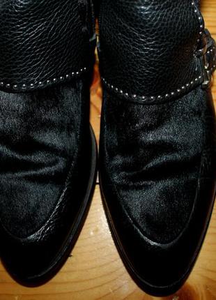 39 разм. ботинки pertini. кожа длина по внутренней стельке 25,5 см., ширина подошвы 9.5 см...