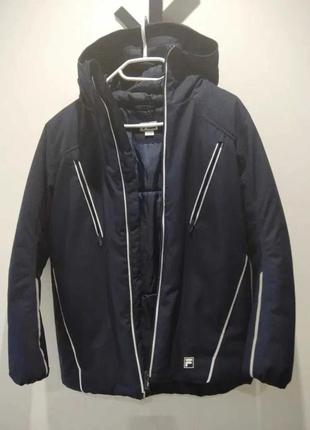 Продам деммисезонную куртку fila 158р