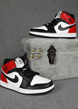 Чоловічі кросівки nike air jordan 1 білі з чорним і червоним sin1 фото