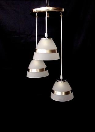 Люстра с подвесными плафонами