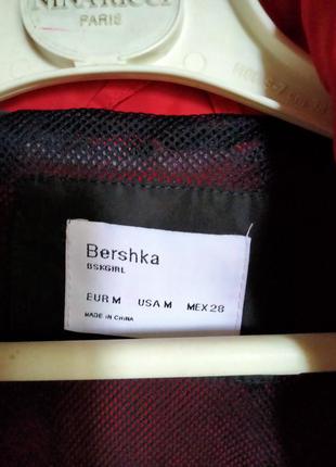 Фирменная куртка от bershka8 фото