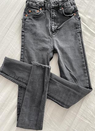 Джинсы zara