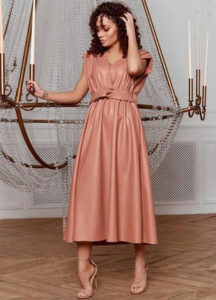 Сукня з екошкіри