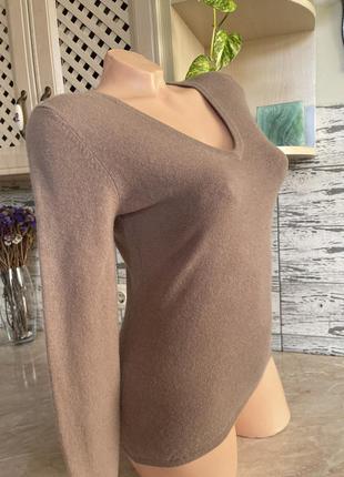 Ніжний кашеміровий светр кавового кольору2 фото