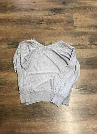 Красивейший свитер с прозрачными вставками на плечах