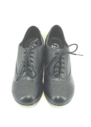 Жіночі оригінальні ботильйони bata, р. 38