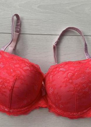 Кружевной бюстгальтер