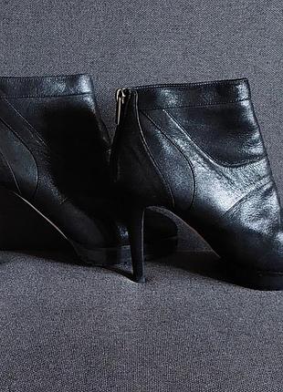 Ботинки на меху . ботильоны. теплые ботильоны. jimmy choo. оригинал