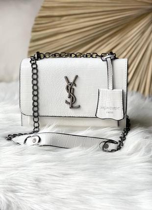 Chain white lacquer жіноча біла брендовий сумочка з ланцюгом тренд жіноча стильна біла сумка1 фото