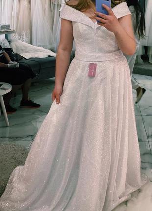 Выпускное платье ( свадебное, вечернее)1 фото