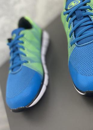 Кроссовки 3